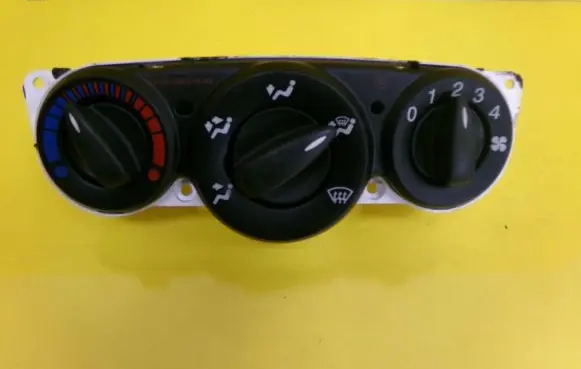 Ford Focus Climate control unit 98AB18C419