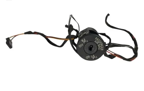 Passenger airbag on/off switch