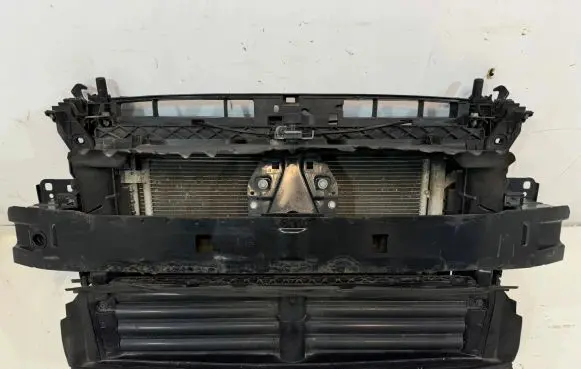 Skoda Superb B8 (3V) Radiator support slam panel 3V0805588D