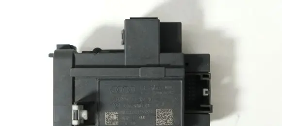 Audi A4 S4 B8 8K Ignition key card reader 8K0909181D