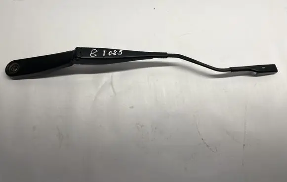 BMW X1 F48 F49 Front wiper blade arm 7360506