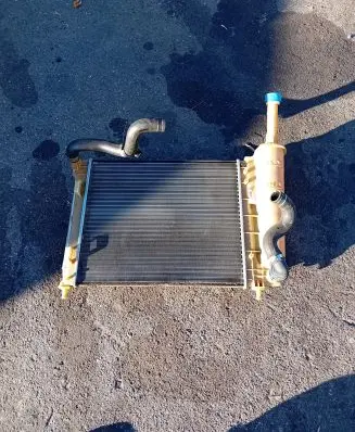Fiat 500E Radiator set 