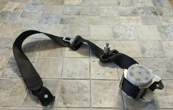 Fiat Croma Front seatbelt 10316049 7882G