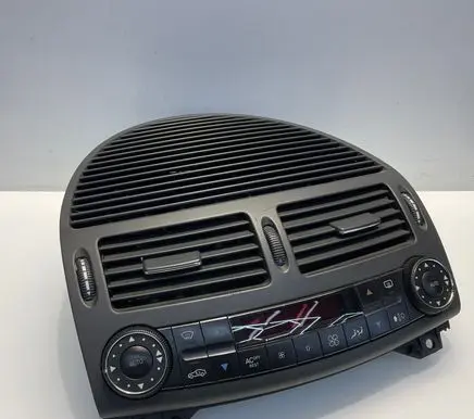 Mercedes-Benz E W211 Climate control unit 2118300685 HW0402 00061502