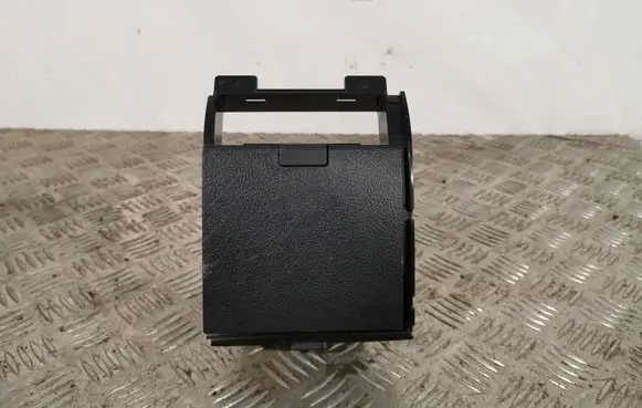 Ashtray (front)