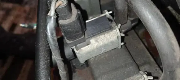 Ford S-MAX Turbo solenoid valve 46576