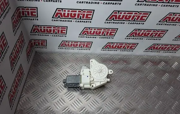 Mercedes-Benz S W222 Front door window regulator motor A1669060201