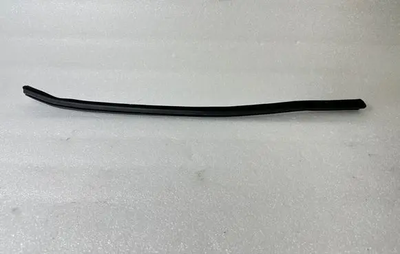 Audi A4 S4 B8 8K Rubber seal front door window/glass 8K0837480C