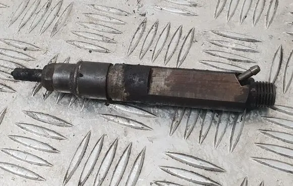 Audi A3 S3 8L Fuel injector 028130201T