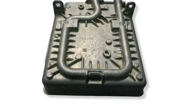 Volvo XC40 Voltage converter inverter 32371432
