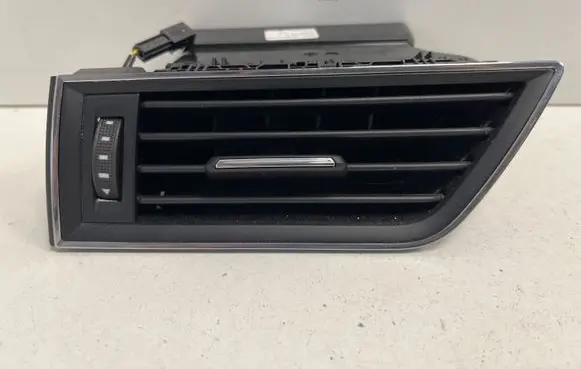 Skoda Superb B8 (3V) Dash center air vent grill 3V0819701D 11349 10012018P