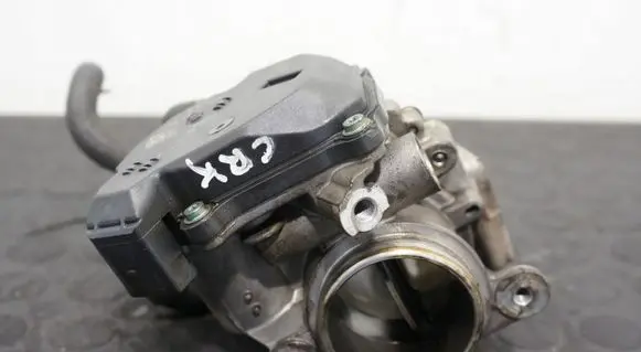 Volkswagen T-Roc Throttle body valve 04L128063P