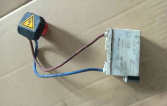 Audi A8 S8 D2 4D Headlight ballast module Xenon 1307329