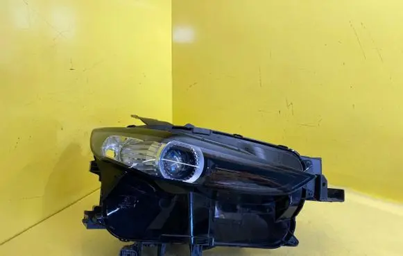 Mazda CX-30 Headlight/headlamp DGJ1-51040