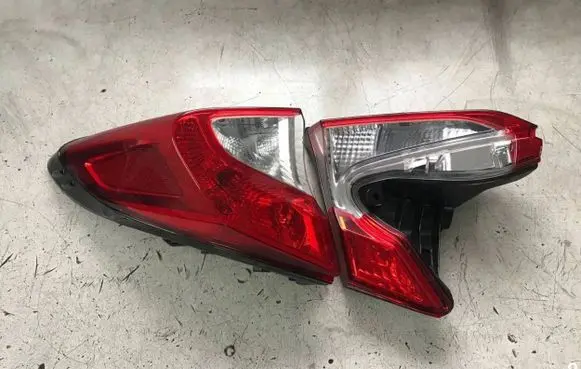 Toyota C-HR I Rear/tail lights