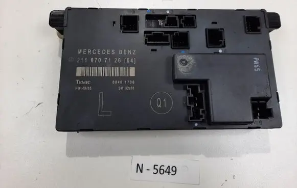 Mercedes-Benz E W211 Door control unit/module 2118707126