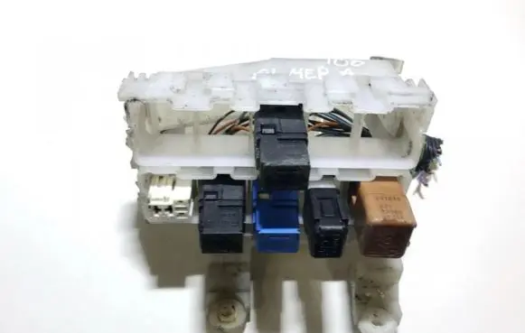 Nissan Almera N16 Fuse box set