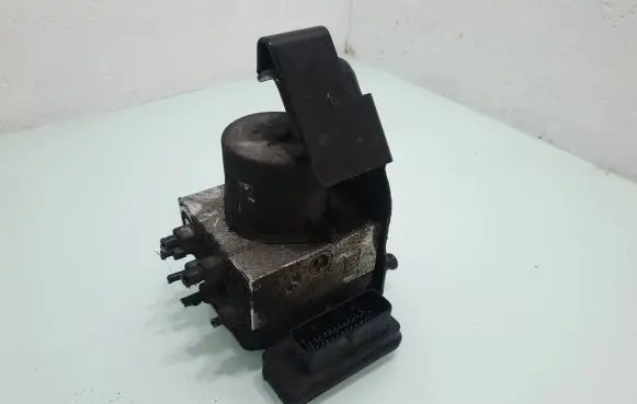 Jeep Grand Cherokee ABS Pump 68241676AC