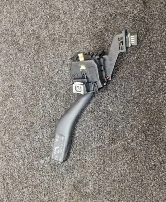 Skoda Octavia Mk2 (1Z) Indicator stalk 1K0953513G