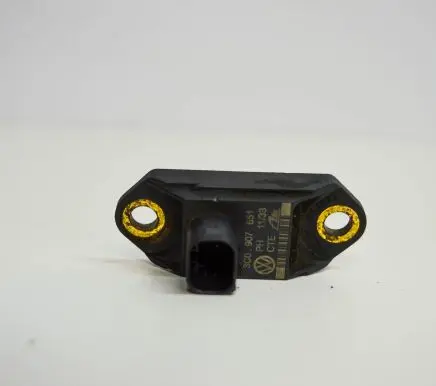 Volkswagen PASSAT CC Acceleration sensor 3C0907651