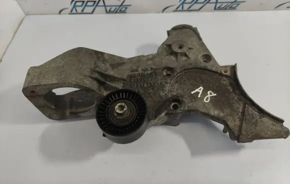 Audi A8 S8 D3 4E Engine mounting bracket 077121235P 211002 710103