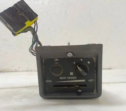 Mitsubishi Pajero Climate control unit MR240442