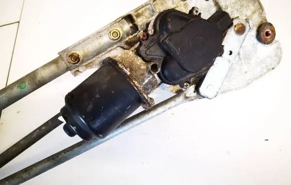 Nissan X-Trail T30 Wiper motor