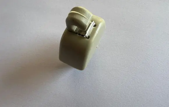 Audi A3 S3 8V Sun visor clip/hook/bracket 8U0857562