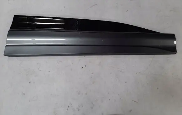 Audi e-tron Trim molding 85H853960A