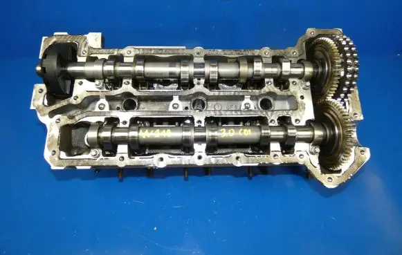 Mercedes-Benz CLS C219 Engine head A6420163801