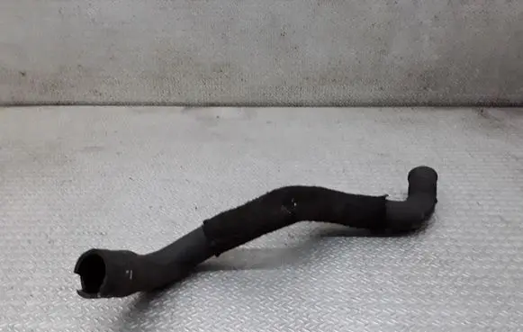 Mazda 3 I Engine coolant pipe/hose