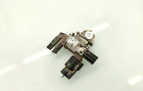 Infiniti QX60 L50 Vacuum valve 