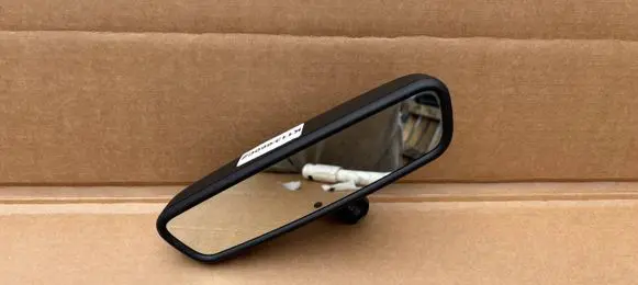 BMW 5 E60 E61 Rear view mirror (interior) 913446101