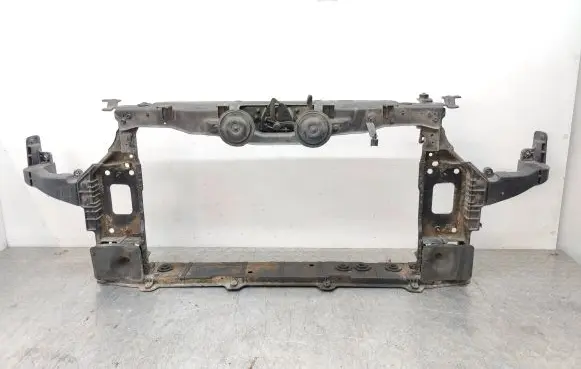 Hyundai i40 Radiator support slam panel