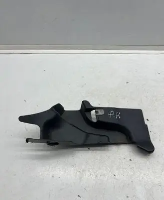 Ford Focus Fender mounting bracket JX7BA02477A D2L4F