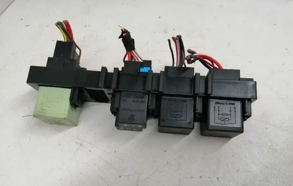 Volkswagen PASSAT CC Fuse module 7N0937503A
