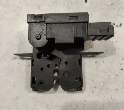 Renault Scenic I Tailgate window lock/catch/latch 7700430941