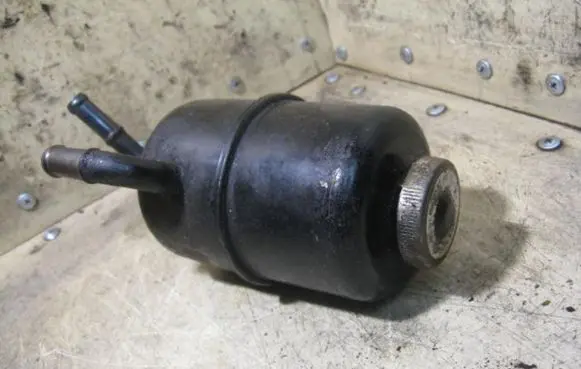 Power steering fluid tank/reservoir