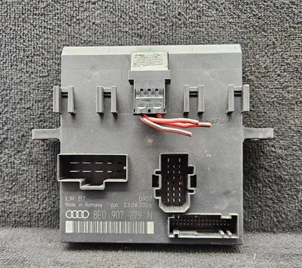 Audi A4 S4 B7 8E 8H Comfort/convenience module 8E0907279N