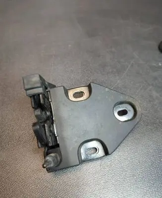 Loading door lock