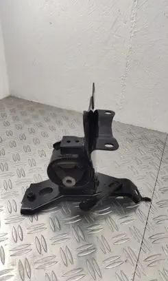 Toyota Yaris Engine mount bracket AVA3125