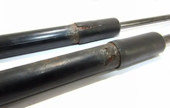 Mercedes-Benz CLC CL203 Tailgate/trunk strut/damper Q1A2039800764