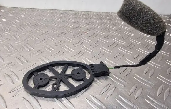 Interior comfort aerial antenna