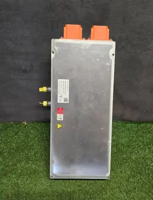 Porsche Taycan 9J1 Battery charger (optional) UM9MR103 9J1915681BT 225102001C