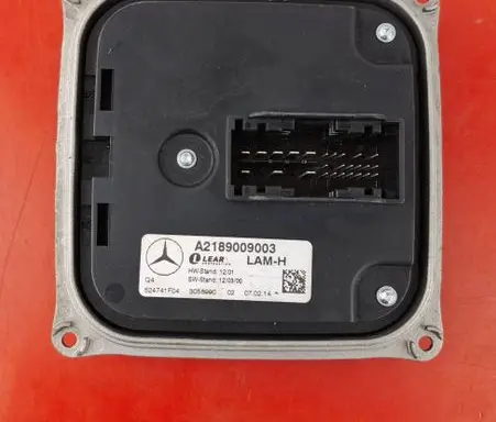 Mercedes-Benz CLS C218 X218 LED ballast control module A2189009003
