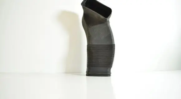 Audi A6 S6 C5 4B Air intake duct part 8D0129617E