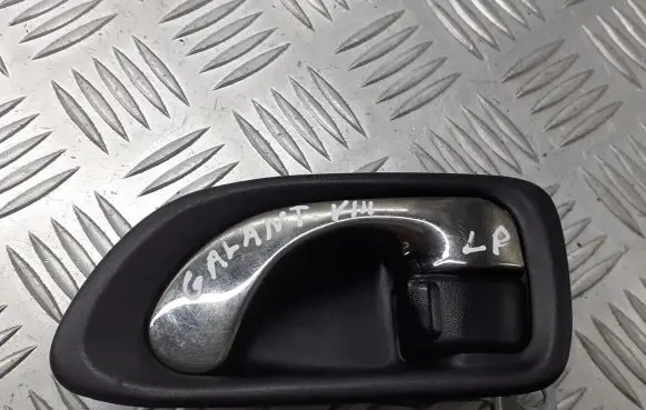 Mitsubishi Galant Front door interior handle BRAK