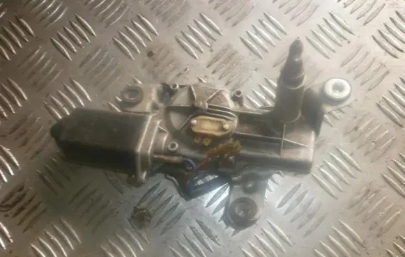 Nissan Sunny Rear window wiper motor rw4110321
