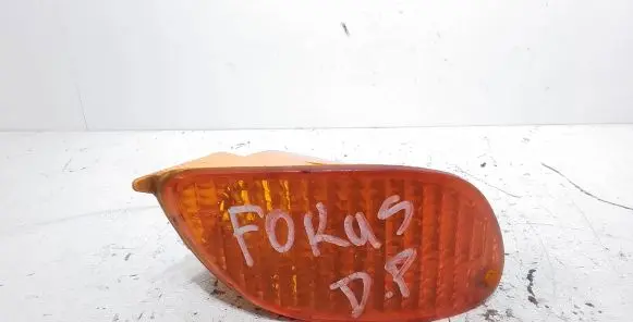 Ford Focus Front indicator light 6497