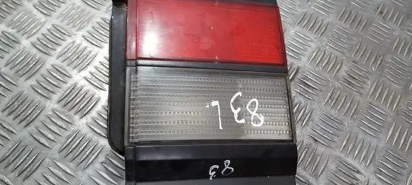 Volkswagen PASSAT B3 Tailgate rear/tail lights 357945107